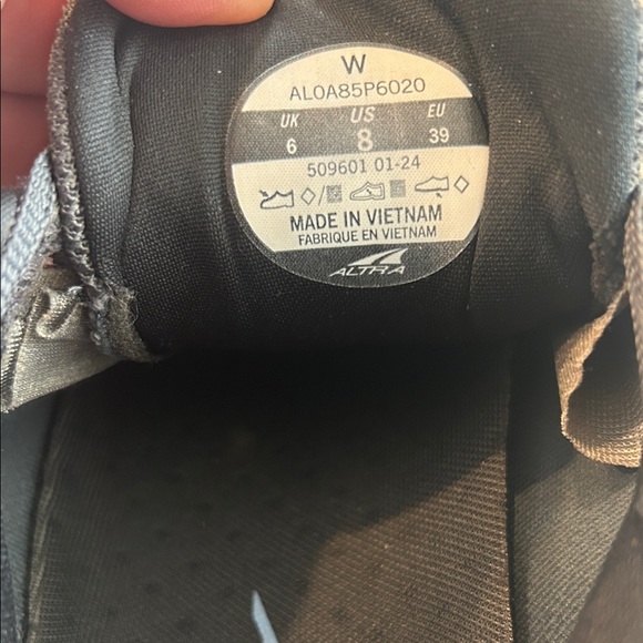 Altra Timp 5, a high-cushion, neutral trail running shoe Size 8 - Picture 7 of 7